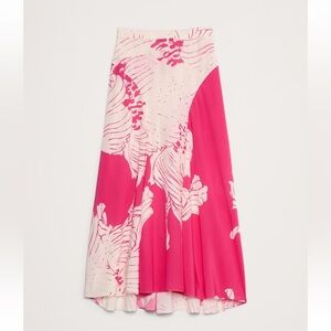 BANANA REPUBLIC Silk skirt with back zipper size 6